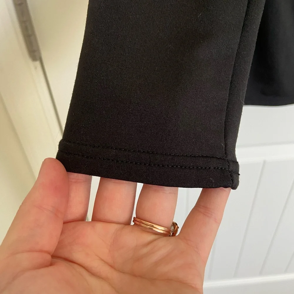 NWOT Thermajane women’s solid black fleece lined base under layer top small - Picture 4 of 5